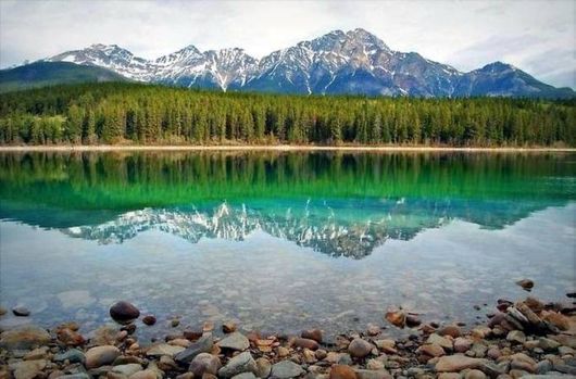 Awesome Reflection Lake Photos