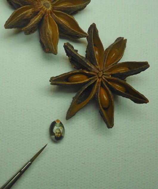 Tiniest Paintings You Will Ever See 