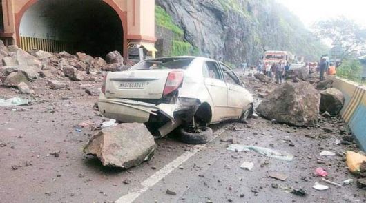 15 Dangerous Roads In India That Are A Driver's Worst Nightmare