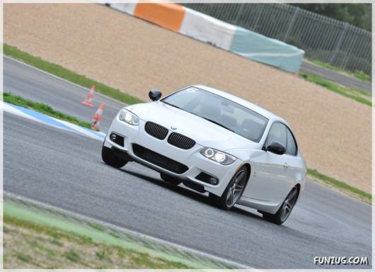 Click to Enlarge - BMW 335is Coupe Car Wallpapers