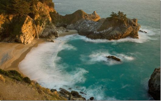 Click to Enlarge - The Lakeside Awesome Wallpapers