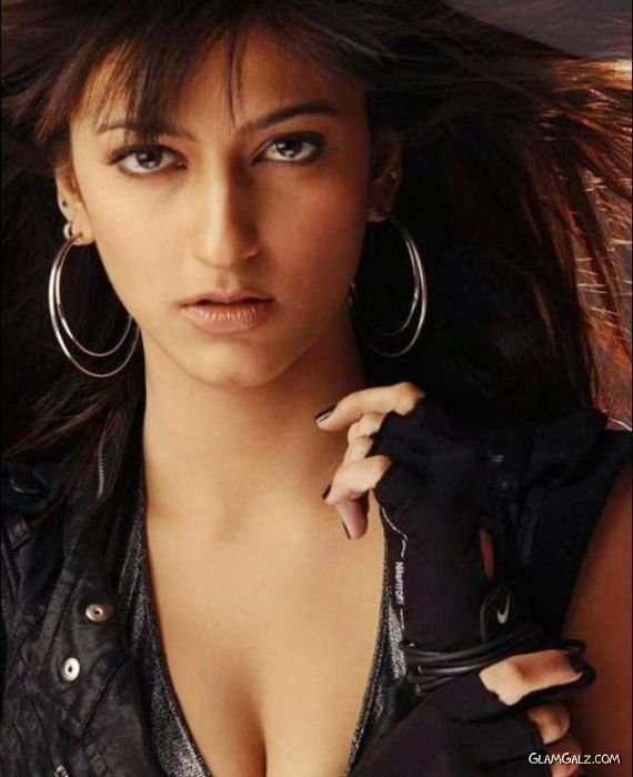 Shruti Hassan Latest Photo Gallery