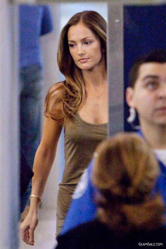 Charming Minka Kelly on The Streets