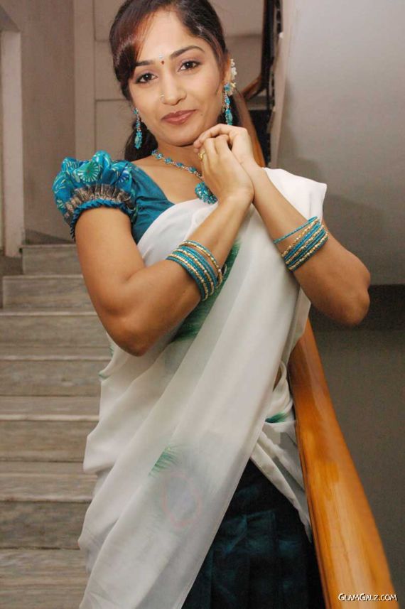 Beautiful Tolly Actress Madhavi Latha
