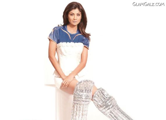 Click to Enlarge - Beautiful Shilpa Shetty Wallpapers