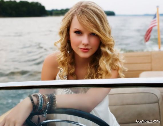 Click to Enlarge - Beautiful Taylor Swift Walls