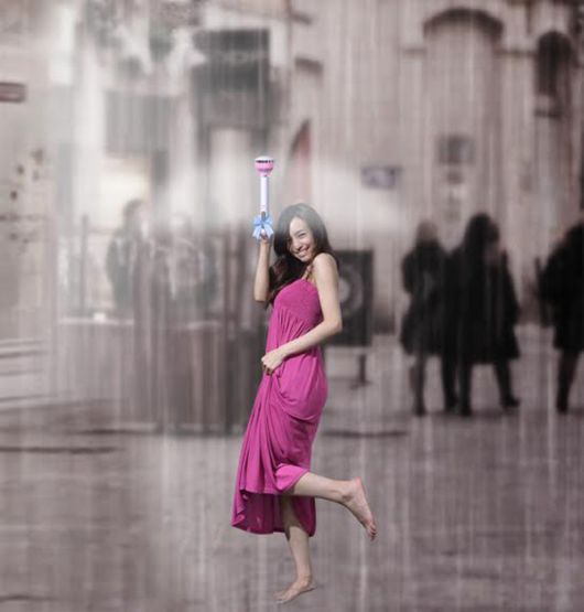 Fed Up Of Your Umbrella Breaking? Check Out The Air Umbrella!